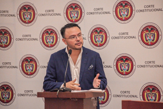 Foto del director de la ANT en la Corte Constitucional
