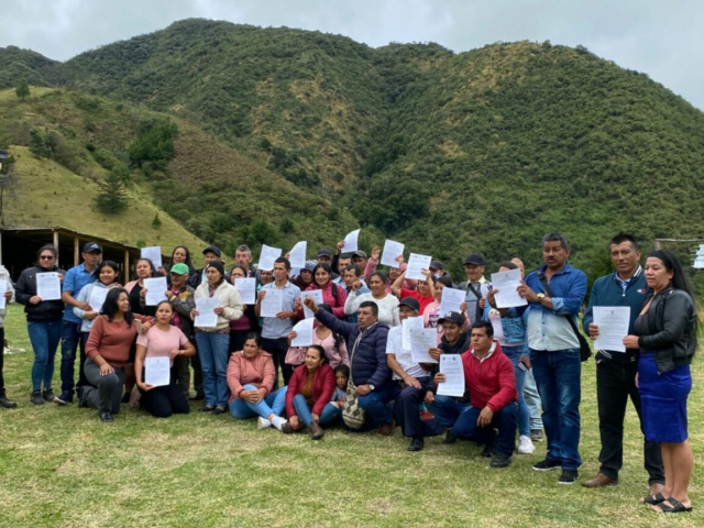 Familias de la Asociación Nacional de Usuarios Campesinos (ANUC) en el Cauca.