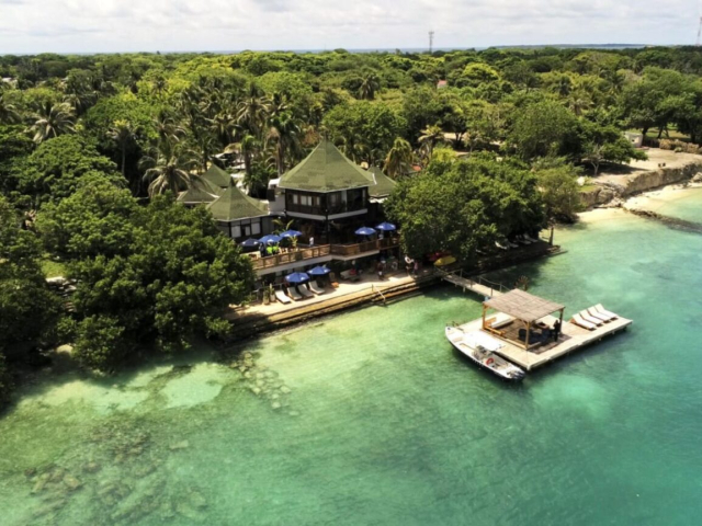 Fotografía aérea de un baldío recuperado en Islas del Rosario.