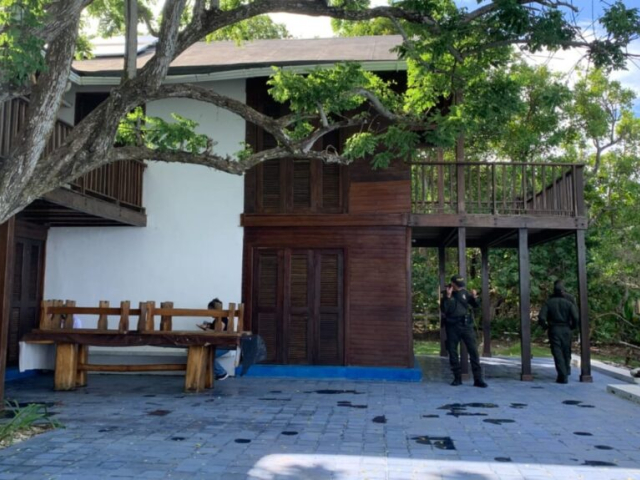 Fotografía de un inmueble abandonado en Islas del Rosario