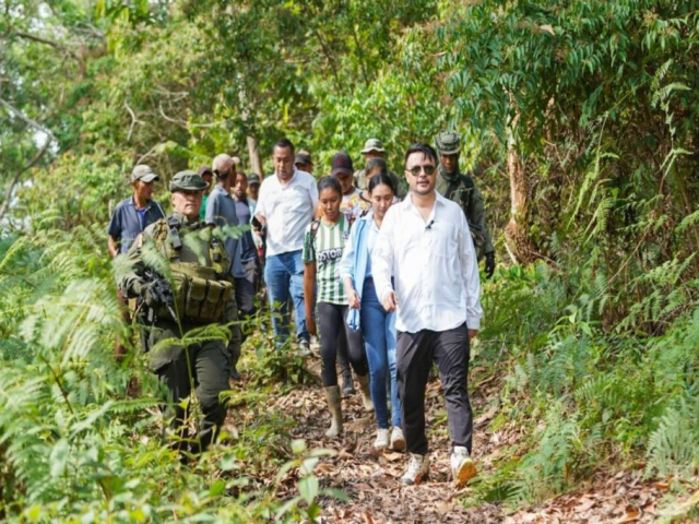Director ant junto a policia recuperan 950 hectáreas de tierra en Cordoba