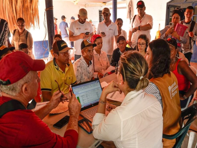 Funcionarios de ANT en jornada de socialización de proyectos productivos en el departamento de Córdoba
