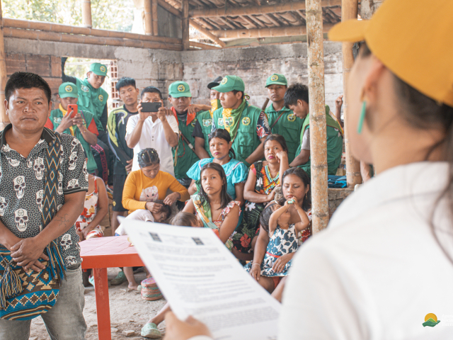 indigenas-y-funcionarios-antn-en-entrega-predio-el-ocaso