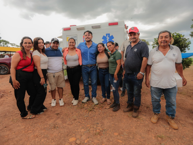 Foto de la entrega en Puerto López Meta 