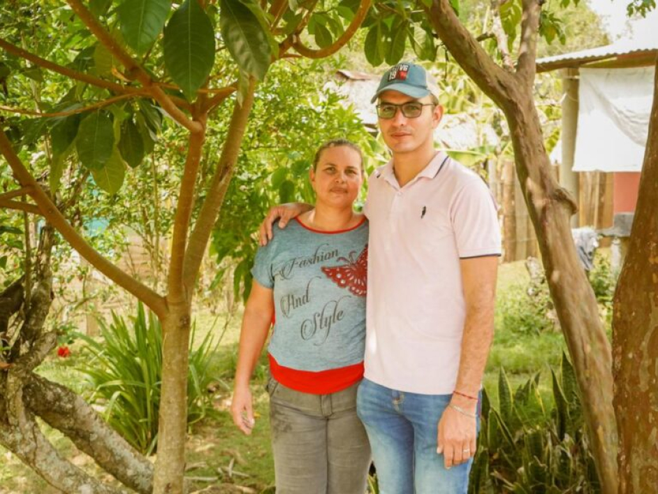 Pareja campesina en Pueblo Nuevo.