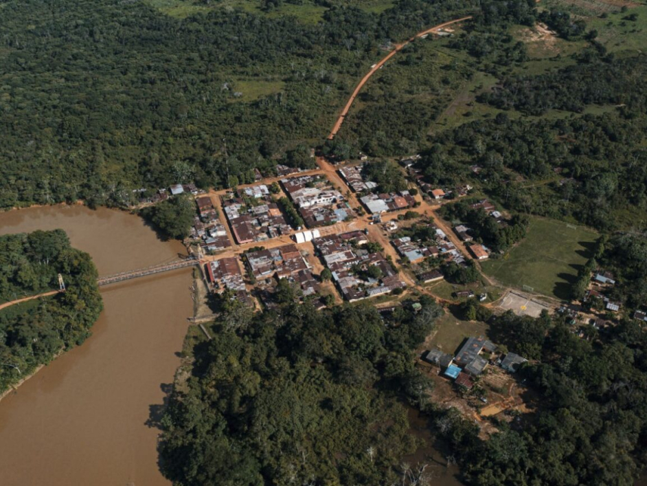 Foto aérea del río Güejar.