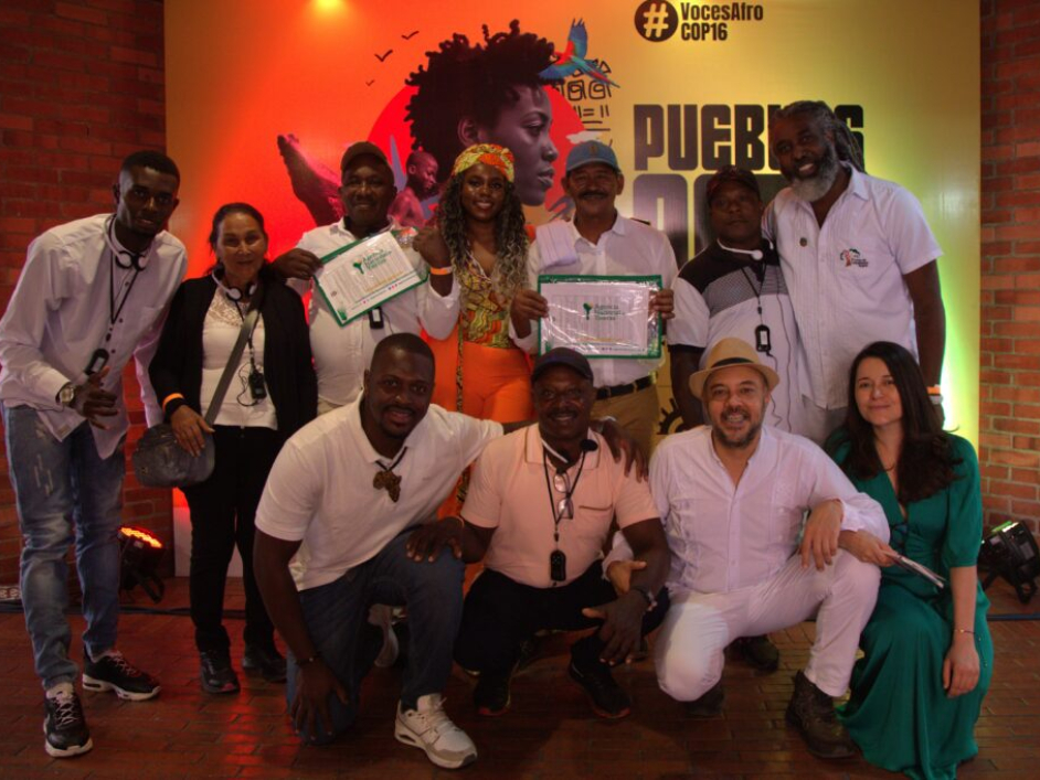 Entrega títulos comunidades negras