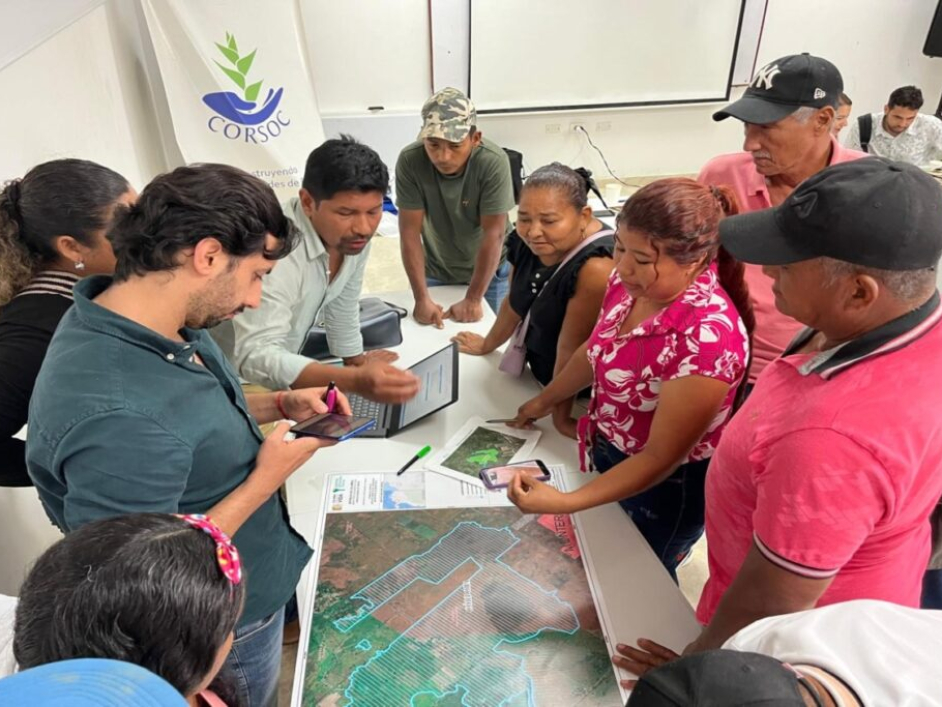 Jornada de sensibilizacion del humedal Berlin con campesinos e indígenas de Monteria