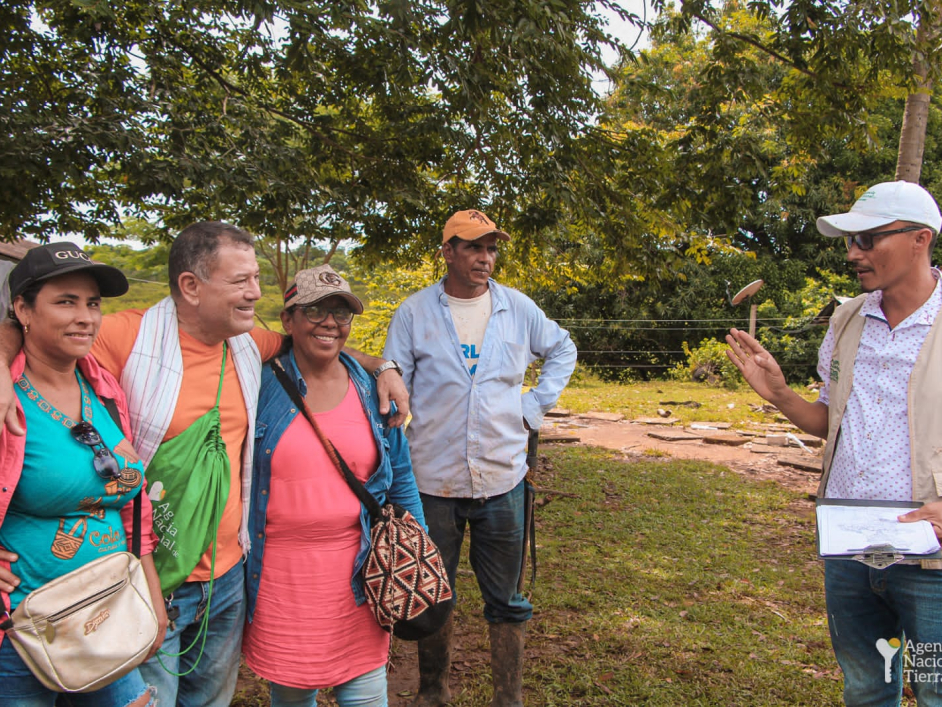 Familias de ayapel retornan a sus tierras gracias a la reforma agraría