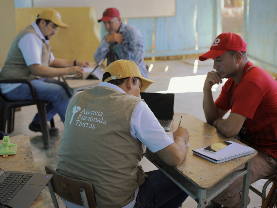 Reunión con campesinos en la jagua 3