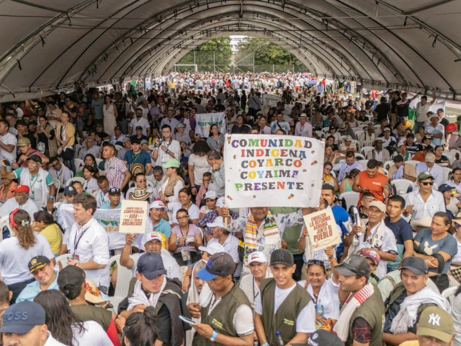 firma-del-pacto-por-la-tierra-y-la-vida-afianza