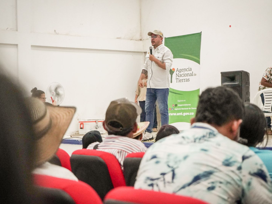 recoger-4-millones-de-firmas-para-convocar-una-consulta-popular