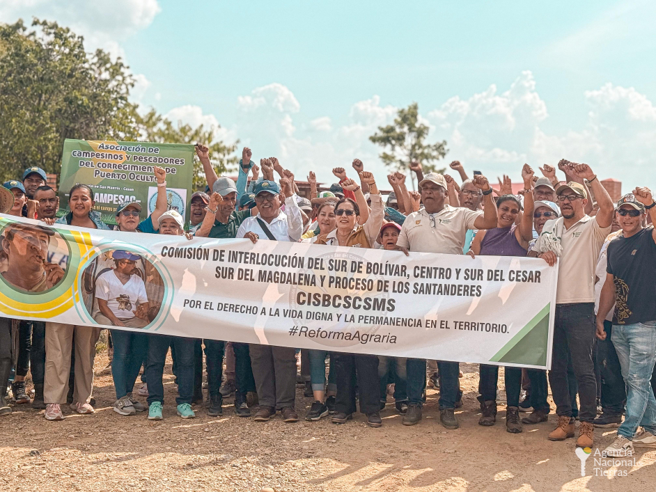 asociacion-campesinos-predio-entregado-san-martin-cesar