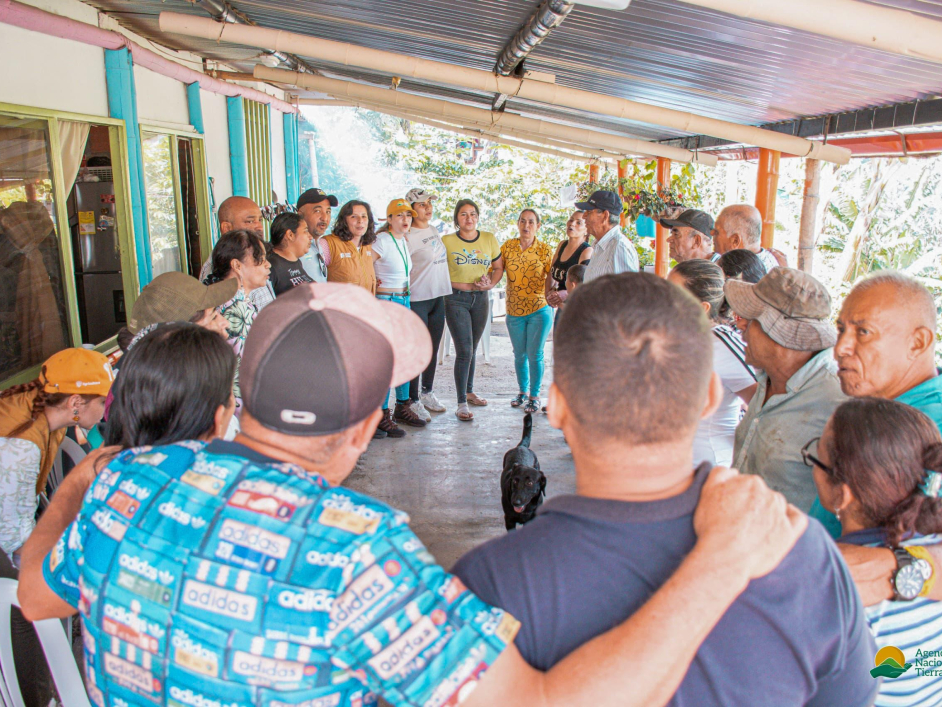 campesinos-de-santa-rosa-de-cabal-en-lanzamiento-estrategia-de-acuerdos-cuidado-rural