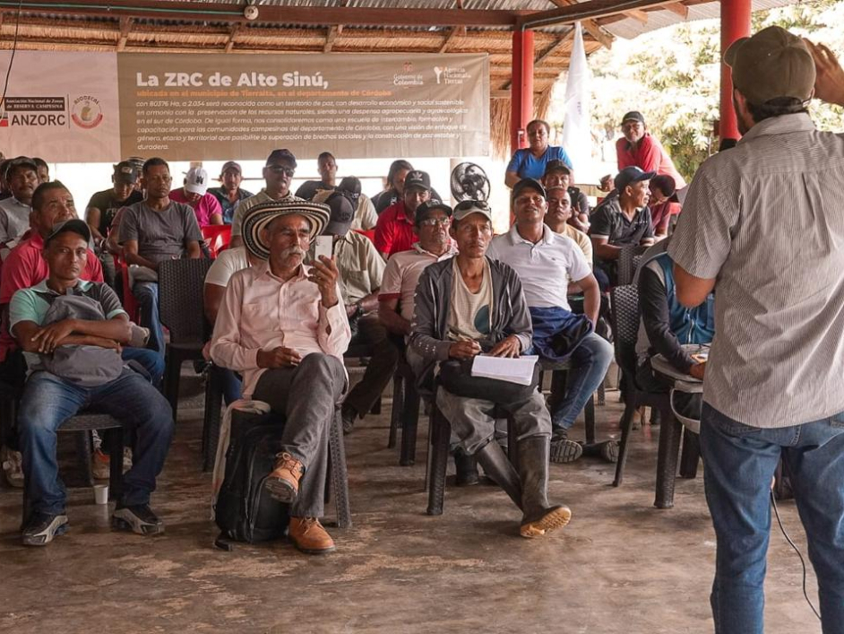 campesinos-de-monteria-reunidos