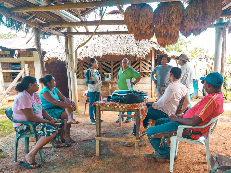 campesinos-de-puerto-libertad-cordoba-reunidos