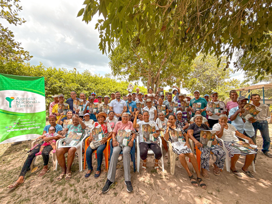 familias-campesinas-de-guayepo-reunidas-en-un-lote