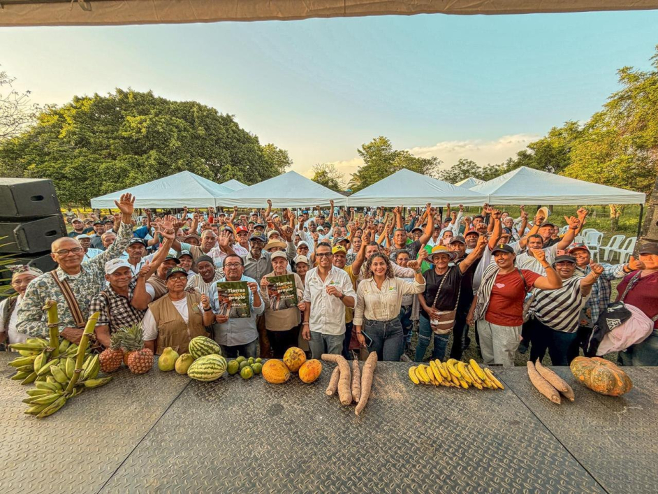 ANT entrega dos predios para producción agrícola