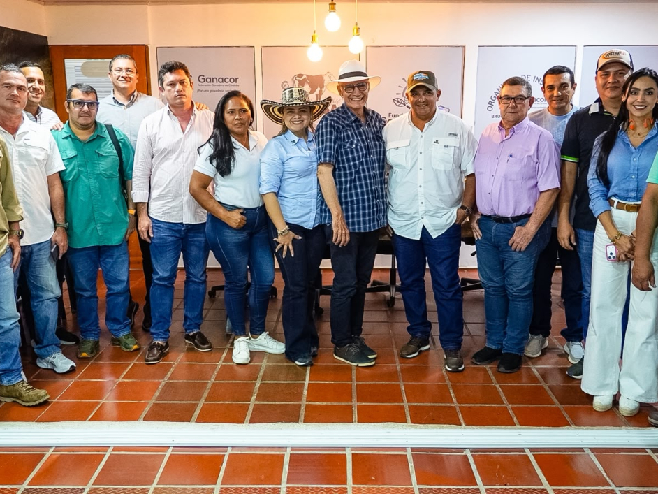 Lina Garrido articula acciones con ganaderos y víctimas de Córdoba para impulsar la formalización y el acceso a tierras 